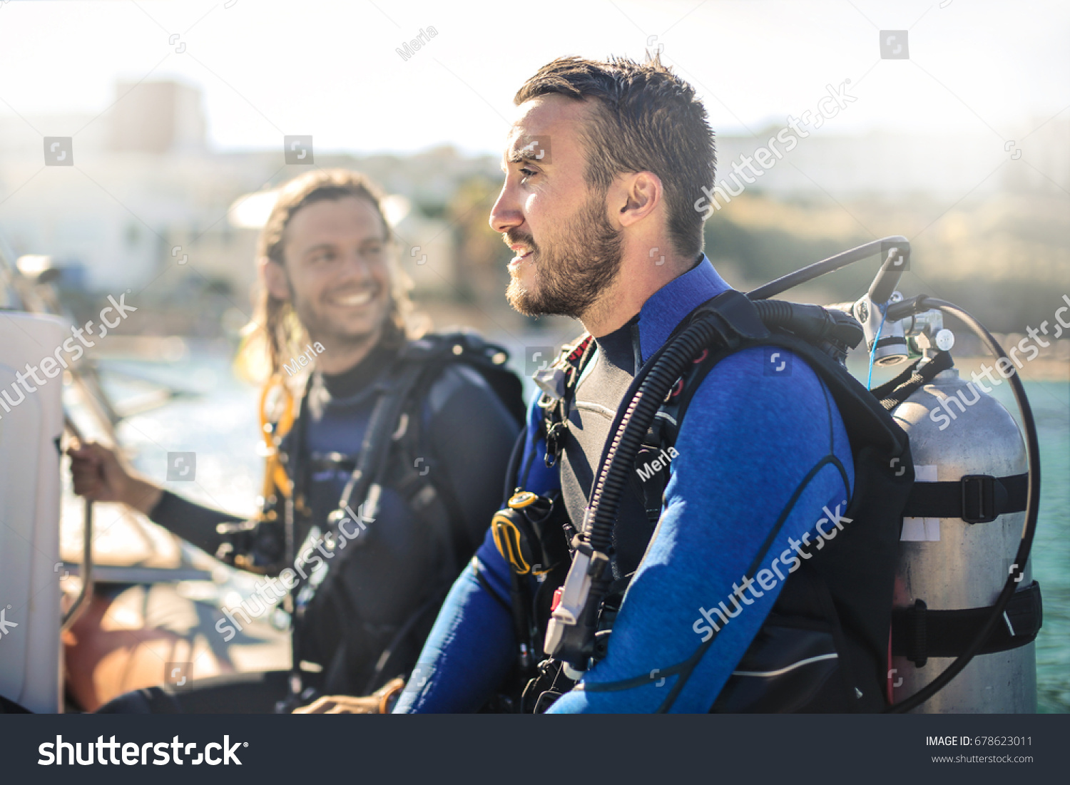 https://wuwit.com/wp-content/uploads/2019/04/stock-photo-scuba-divers-having-fun-678623011.jpg