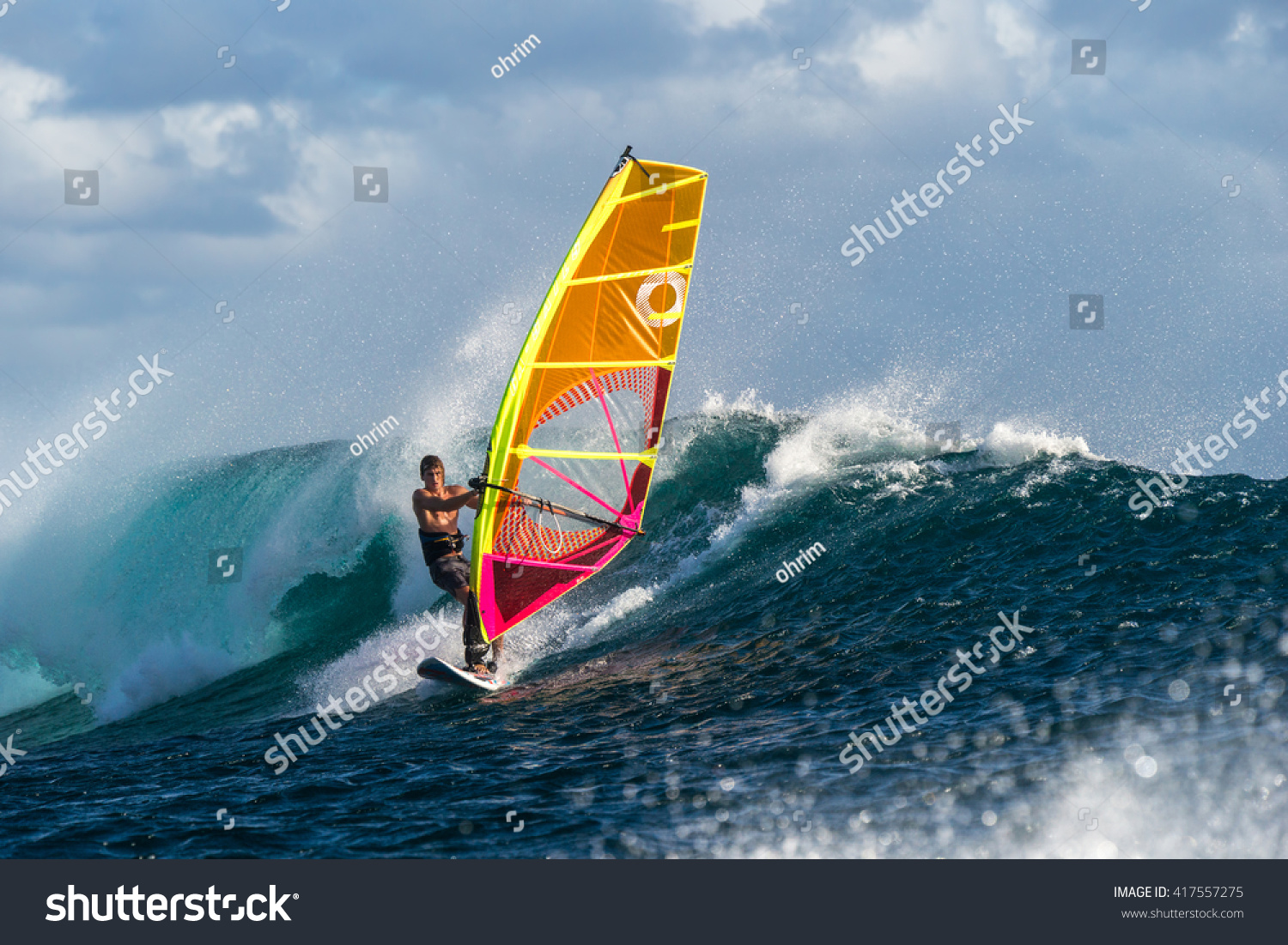 https://wuwit.com/wp-content/uploads/2020/09/stock-photo-windsurfer-rides-among-the-huge-tubes-and-waves-of-the-indian-ocean-on-the-island-of-mauritius-417557275.jpg